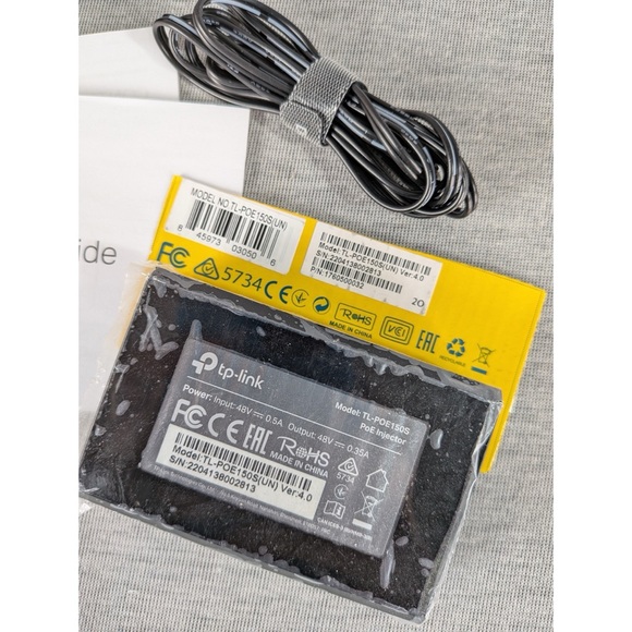 TP-Link TL-PoE150S Gigabit PoE Injector Adapter - Picture 9 of 12